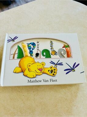 FREE! Fuzzy touch and feel board book by Matthew Van Fleet